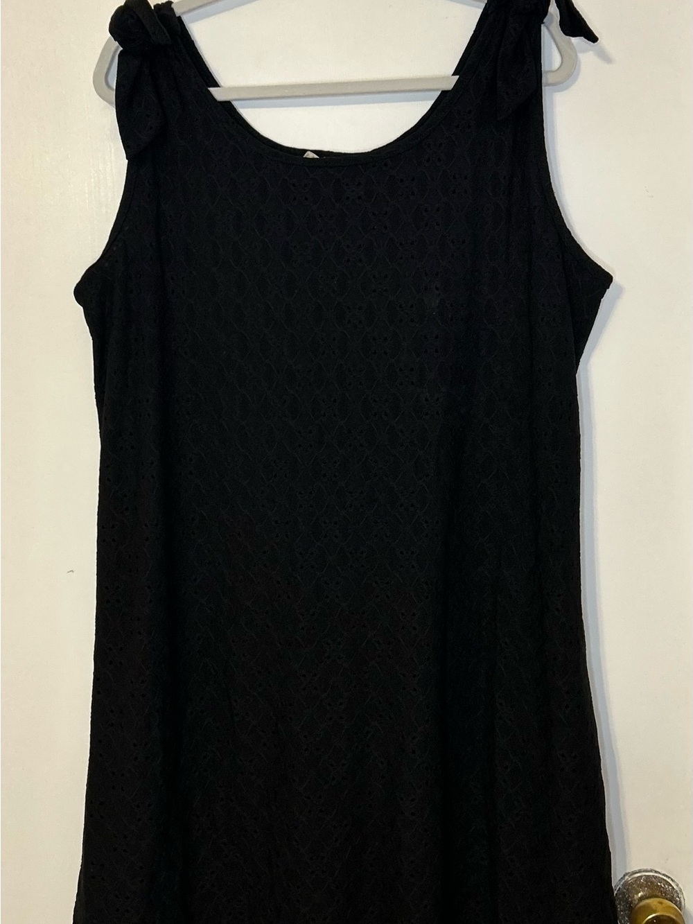 Plus Size Black Tie-Shoulder Eyelet Shift Dress
